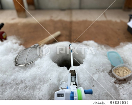 ワカサギ釣り 98885655