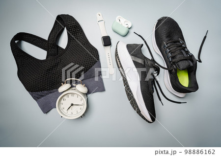 Workout flat-lay with sneakers 98886162