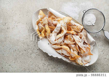 Faworki angel wings 98886351