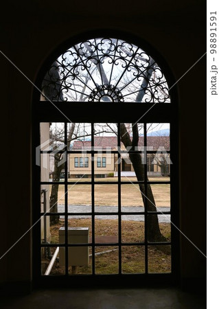 神戸女学院大学 98891591