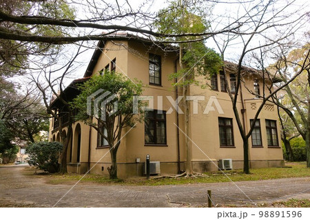 神戸女学院大学 神戸女学院大学 98891596