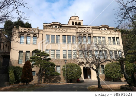 神戸女学院大学 98891623