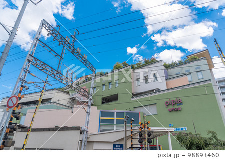 駅前風景　売布神社 98893460