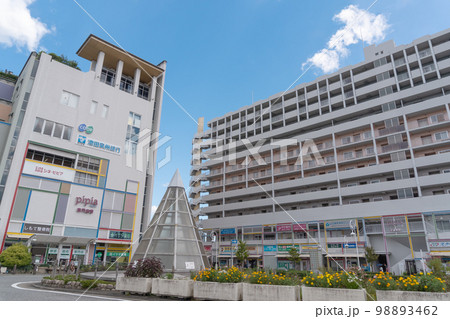 駅前風景　売布神社 98893462