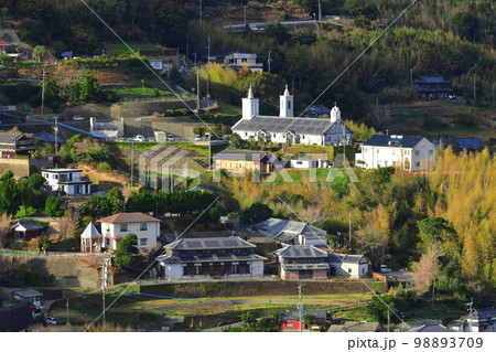 【長崎県】長崎市外海の石積出津集落（出津教会堂） 98893709