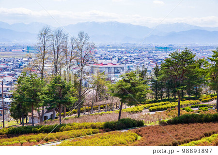 山形寒河江の春　寒河江公園からの眺め 98893897