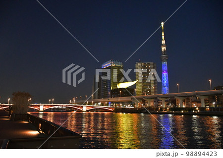 隅田川　スカイツリー　ウクライナ色　吾妻橋 98894423