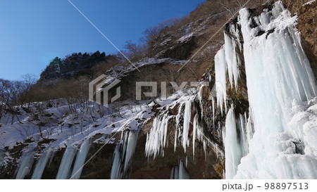 日光「雲竜渓谷」氷瀑 98897513