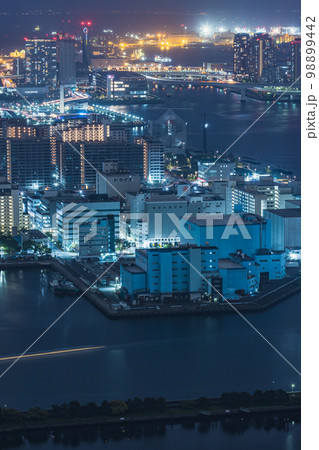 東京晴海を展望台から撮影した夜景 98899442