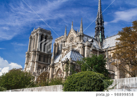 ノートルダム大聖堂~南のバラ窓~(フランス-パリ) ノートルダム大聖堂~南のバラ窓~(フランス-パリ) 98899858