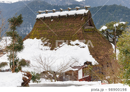 美山 かやぶきの里 雪景色 美山 かやぶきの里 雪景色 98900198