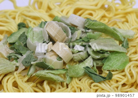 インスタントラーメンの薬味 98901457
