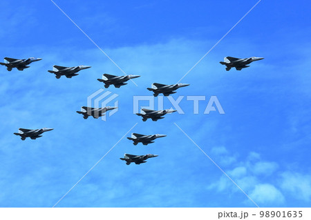 F15イーグルの編隊飛行(1) F15イーグルの編隊飛行(1) 98901635