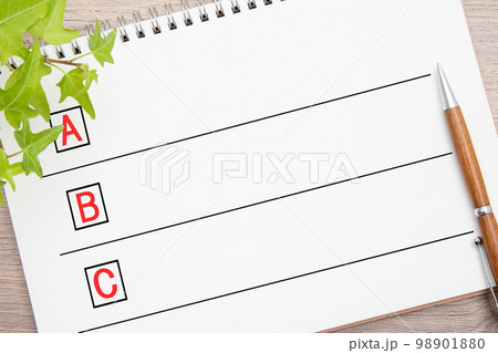 リストとボールペン リストとボールペン 98901880