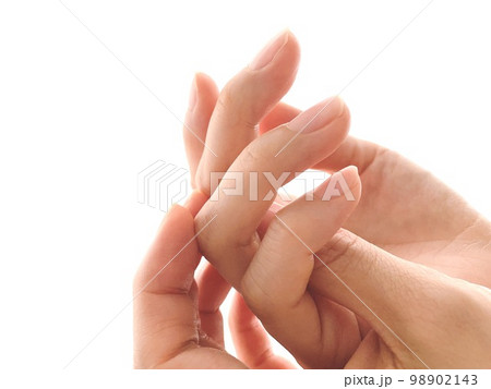 女性の手のポーズ 98902143