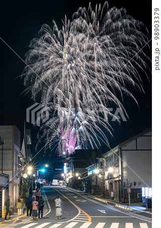 『冬』の花火大会 雲仙灯りの花ぼうろ 『冬』の花火大会 雲仙灯りの花ぼうろ 98903379