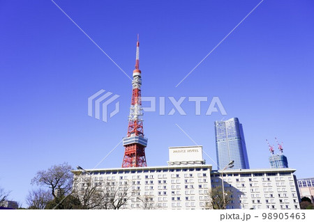 東京プリンスホテルと東京タワー 98905463