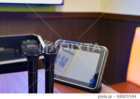 カラオケイメージ カラオケイメージ 98905584