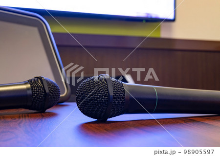 カラオケイメージ 98905597