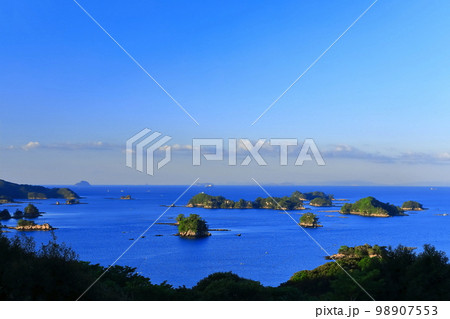【長崎県】晴天の九十九島（佐世保 船越） 98907553