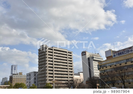 鳥取市街地の都市風景 98907904