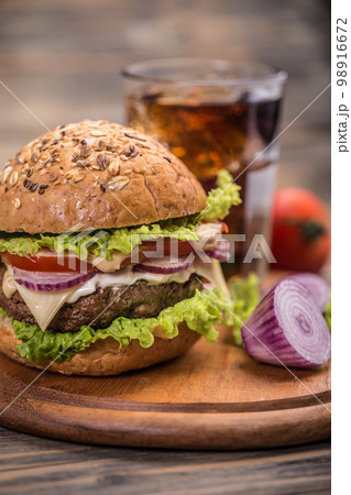 Hamburger 98916672