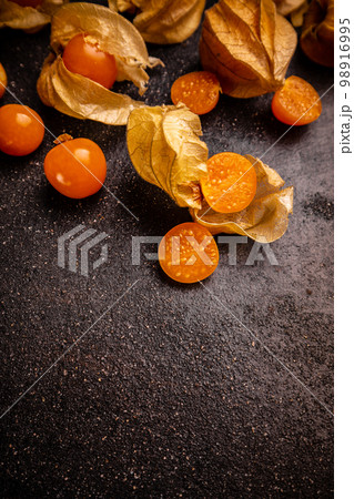Cape Gooseberries 98916995