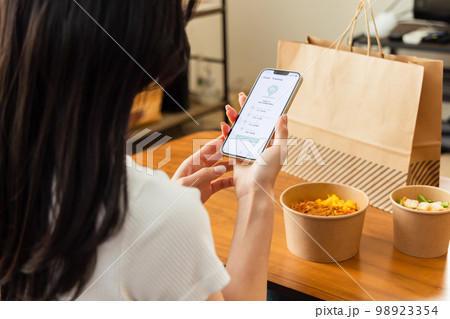 弁当配達・宅配デリバリー　オーダートラッキング 98923354