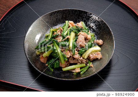 ゆーまー菜とベーコンの炒め物 ゆーまー菜とベーコンの炒め物 98924900