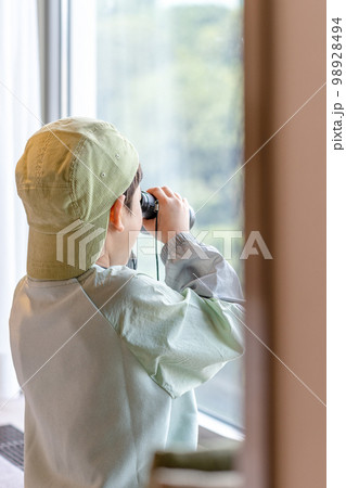 子供 一人 1人 98928494