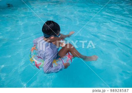 8 years old 98928587