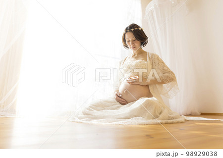 マタニティーフォトイメージ 98929038