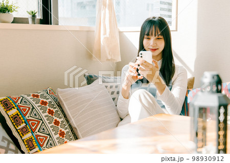 大学生 一人暮らし 大学生 一人暮らし 98930912