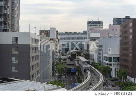 小倉の市街地を走るモノレールからの景色。 98933328