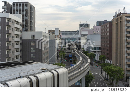 小倉の市街地を走るモノレールからの景色。 小倉の市街地を走るモノレールからの景色。 98933329