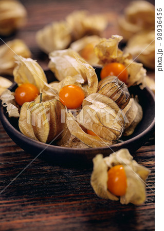 Cape Gooseberry (Physalis Peruviana) 98936456