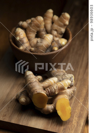 ウコンの根茎 ウコンの根茎 98936603