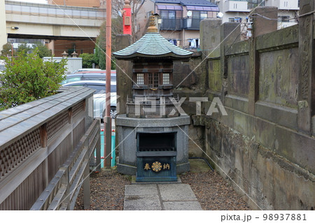Detail photo of Fukagawa Fudodo, the Tokyo branch of the Naritasan Shinshoji Buddhist Temple in Narita of Chiba Prefecture Detail photo of Fukagawa Fudodo, the Tokyo branch of the Naritasan Shinshoji Buddhist Temple in Narita of Chiba Prefecture 98937881