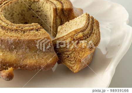 美味しいバームクーヘン 98939166