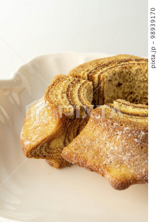 美味しいバームクーヘン 美味しいバームクーヘン 98939170