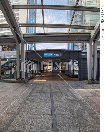 ゆりかもめ 汐留駅 ゆりかもめ 汐留駅 98942316
