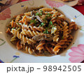ボルチーニ茸のパスタ 98942505