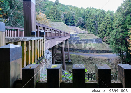 東京都 秋 八王子城址 曳橋 東京都 秋 八王子城址 曳橋 98944808
