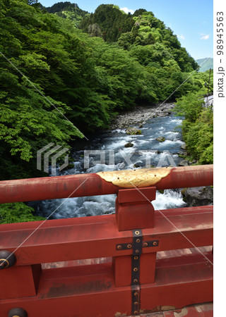 神橋、日光の名所 神橋、日光の名所 98945563