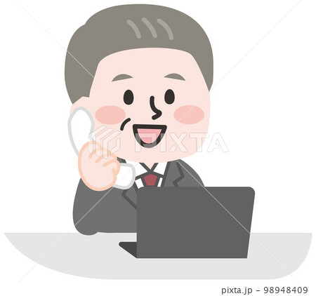 デスクで電話をする会社員のシニア男性 デスクで電話をする会社員のシニア男性 98948409