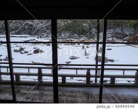 常栄寺・雪舟庭の雪景色 常栄寺・雪舟庭の雪景色 98949540