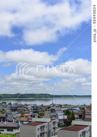 北海道　東部　初夏の厚岸町 98949604