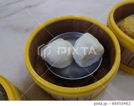 屋台の点心 dim sum 98950462