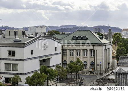 倉敷美観地区 倉敷公民館と大原美術館新児島館 岡山県倉敷市 倉敷美観地区 倉敷公民館と大原美術館新児島館 岡山県倉敷市 98952131