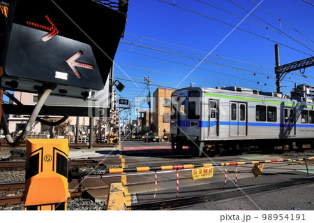 有名?悪名?…高架化工事決まり将来的には無くなる開かずの踏切～東武スカイツリーライン・春日部大踏切 98954191